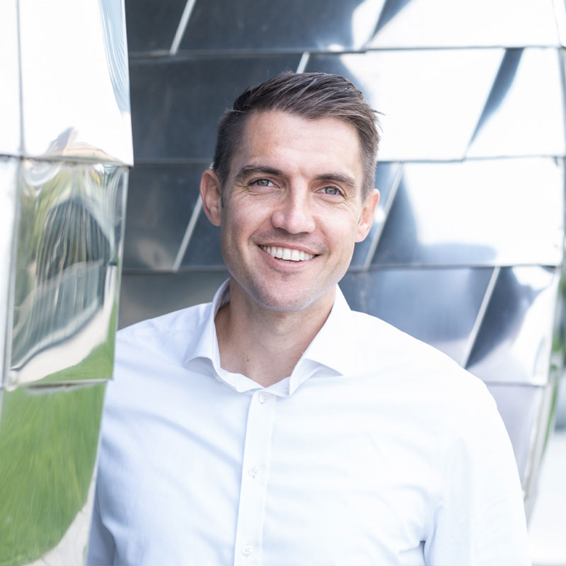 Steuerberater David Voßen aus Düsseldorf - Spezielle Steuerberatung für internationales Steuerrecht